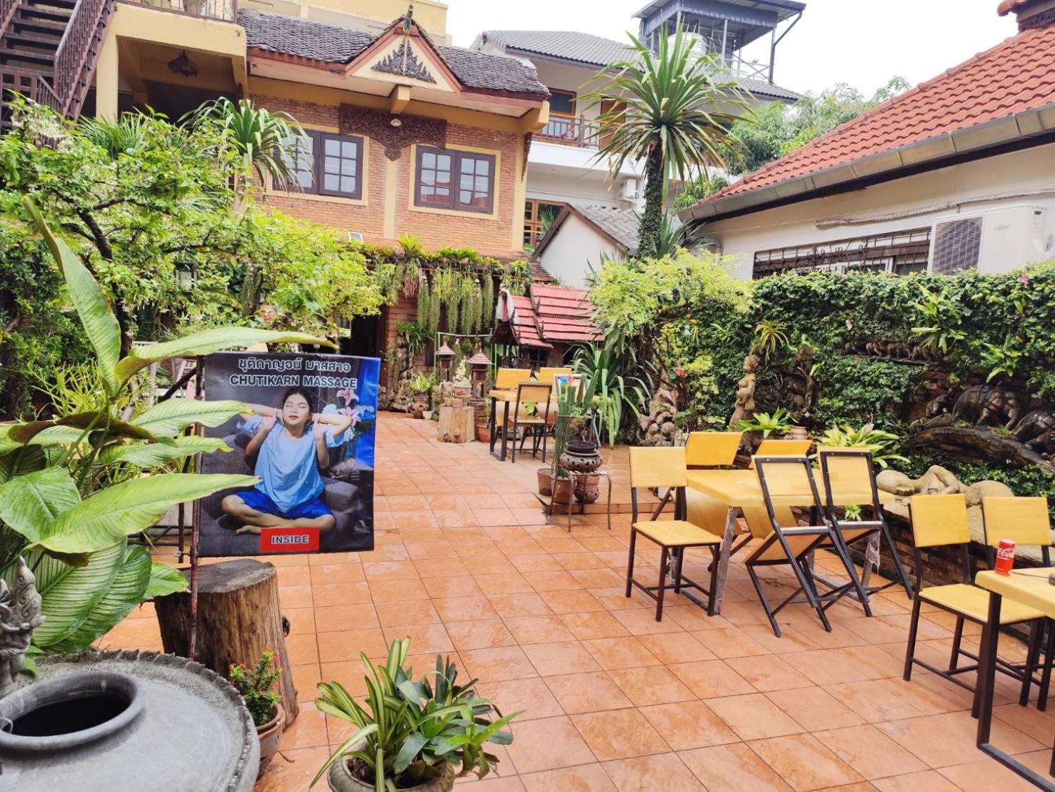 Hotel S.K. House 1 Chiang Mai Esterno foto